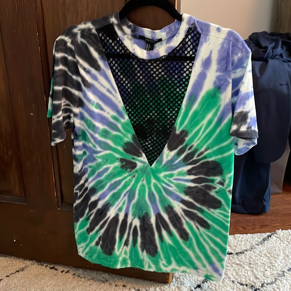 Tie dye mesh detailed tshirt